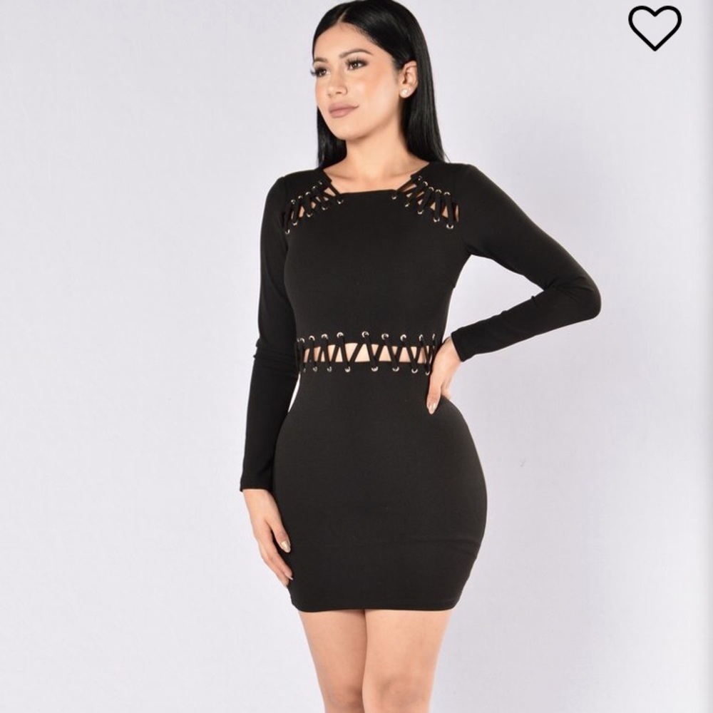 Cut out bodycon long sleeve dress